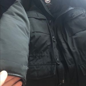 W’s Canada Goose Down Coat - gently worn